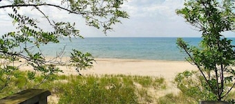 Spacious Lakefront Home in Union Pier!