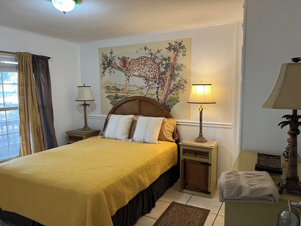 4 bedrooms, free WiFi, bed sheets