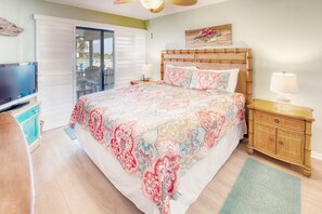 3 slaapkamers, een strijkplank/strijkijzer, gratis wifi, beddengoed