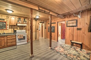 Interior - Remote Kentucky Cabin w/ Fire Pit & 2 Ponds (New Concord)