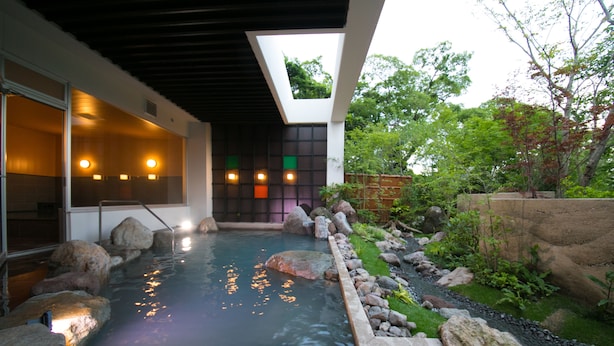 Nhà tắm công cộng