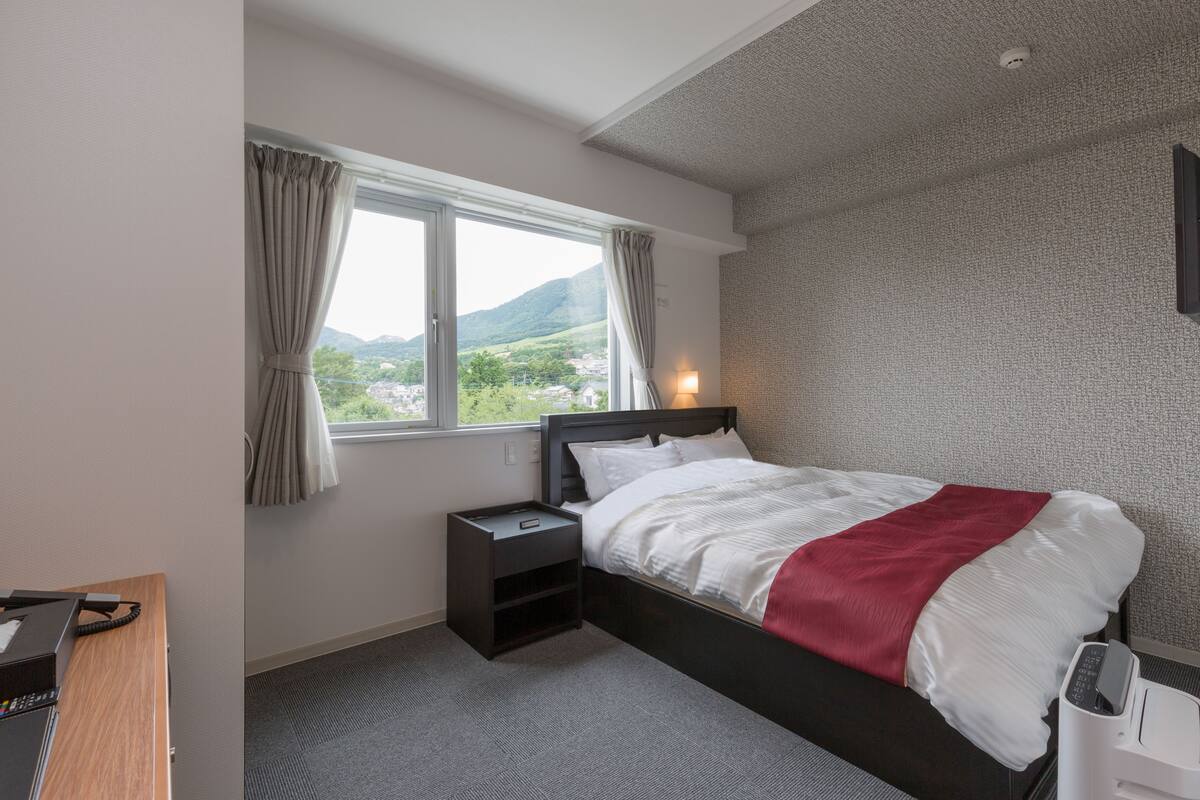 Double Room, Garden View | Premium bedding, memory foam beds, in-room safe, blackout drapes