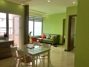 Smart TV - Seaview Front Apartment (Nha Trang)