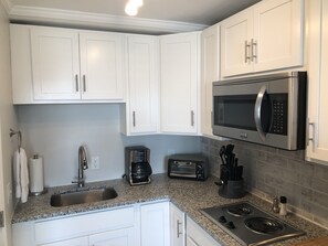 Fridge, microwave, stovetop, coffee/tea maker - Chateau Relaxo- Remodeled Pool View Condo with Direct Beach and Sound Access (Atlantic Beach)