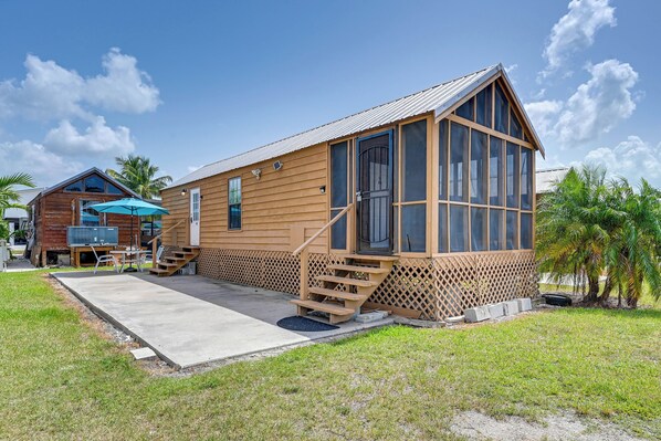 Everglades City Vacation Rental | Studio | 1BA | 200 Sq Ft | Stairs Required