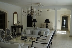 Fernseher, Stereoanlage