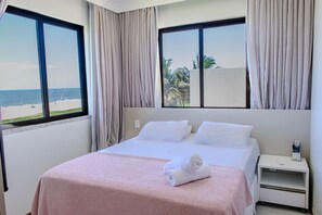 Luxury Apartment | 2 bedrooms, desk, iron/ironing board, free WiFi - Itacimirim Apartments Booulevard (Camaçari)