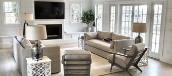 Stunning In-Town Home With Stone Hot Tub - Plunge Pool