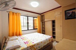 3 bedrooms, iron/ironing board, WiFi, bed sheets - TSL Unit H Well furnished Apartment (Cebu)