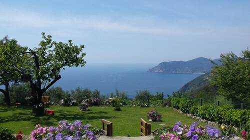 REMIGIU Typische Residenz mit herrlichem Meerblick im 5 Terre Nationalpark