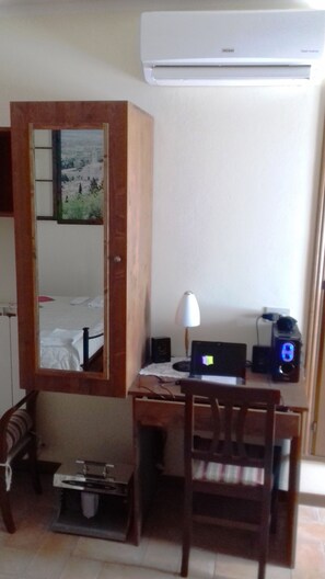 Interior - Casa Maria inside the walls of Assisi (Assisi)