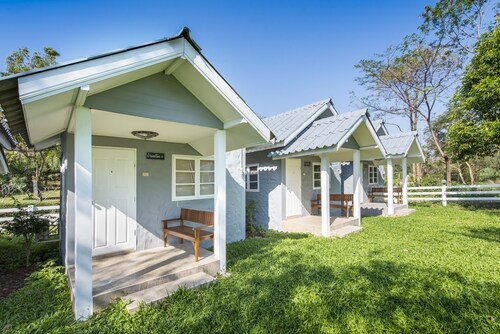 Ivy Cottage by Qiu Hotel