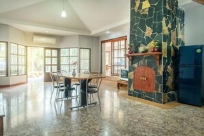 Fridge - Ivy Cottage by Qiu Hotel (Muak Lek)