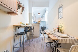 Dining - Lovely 1 bedroom apartment in Athens (Athens)