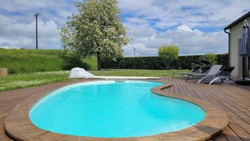 Piscina externa, piscina aquecida