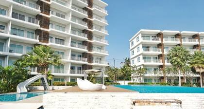 The Sea Condominium A22