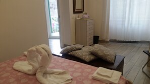 3 Schlafzimmer, Bügeleisen/Bügelbrett, kostenloses WLAN, Bettwäsche