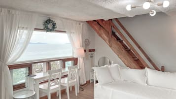 Family Room (Scenery) | Blackout curtains, iron/ironing board, free WiFi, bed sheets
