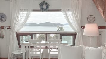 Habitación familiar (Scenery) | Cortinas opacas, tabla de planchar con plancha, wifi gratis