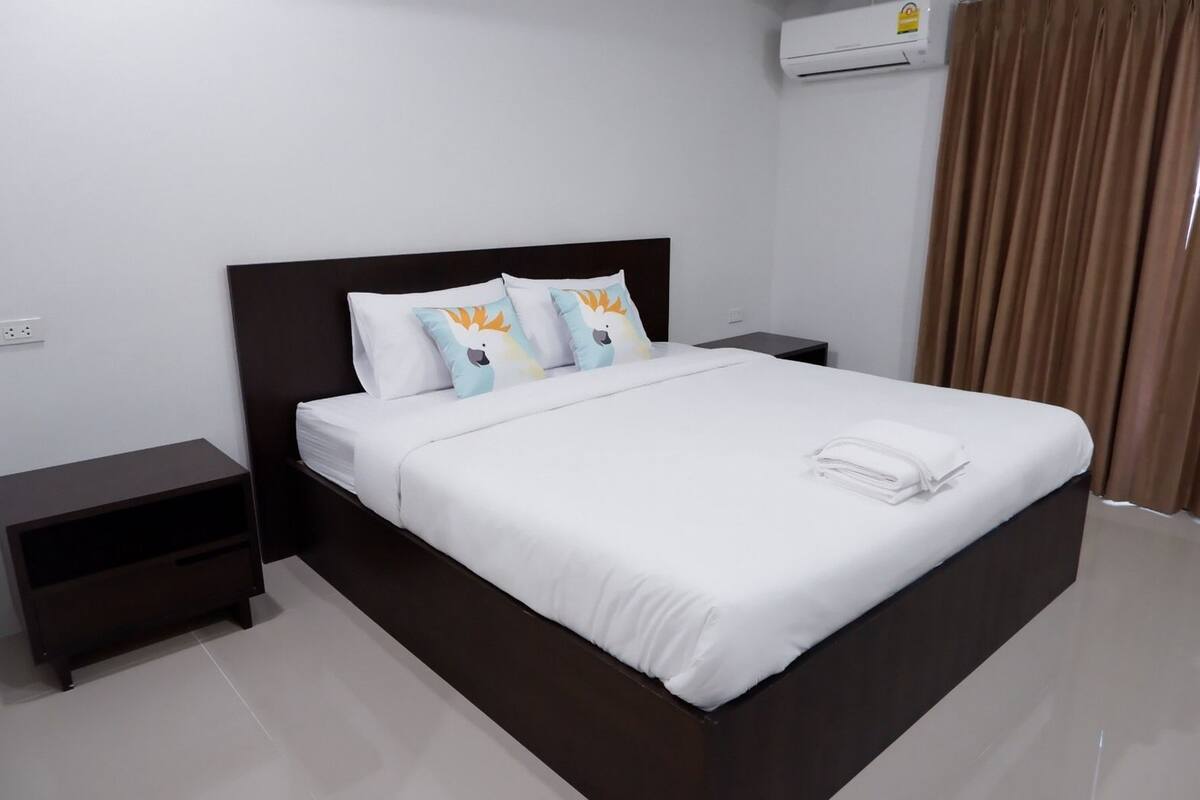 Minibar, cortinas blackout y wifi gratis