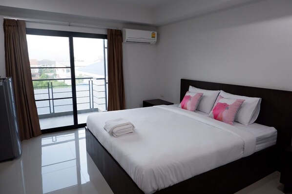 Minibar, cortinas blackout y wifi gratis