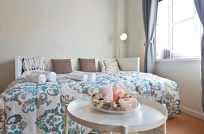 1 quarto, ferros/tábuas de passar roupa, Wi-Fi, roupa de cama