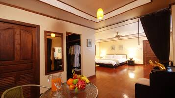 3 habitaciones y caja de seguridad en la habitación