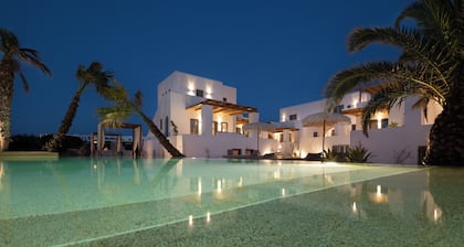 Kosmitis Suites & Villas