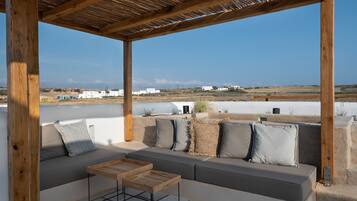 Junior Suite with plunge pool | Minibar, in-room safe, desk, soundproofing