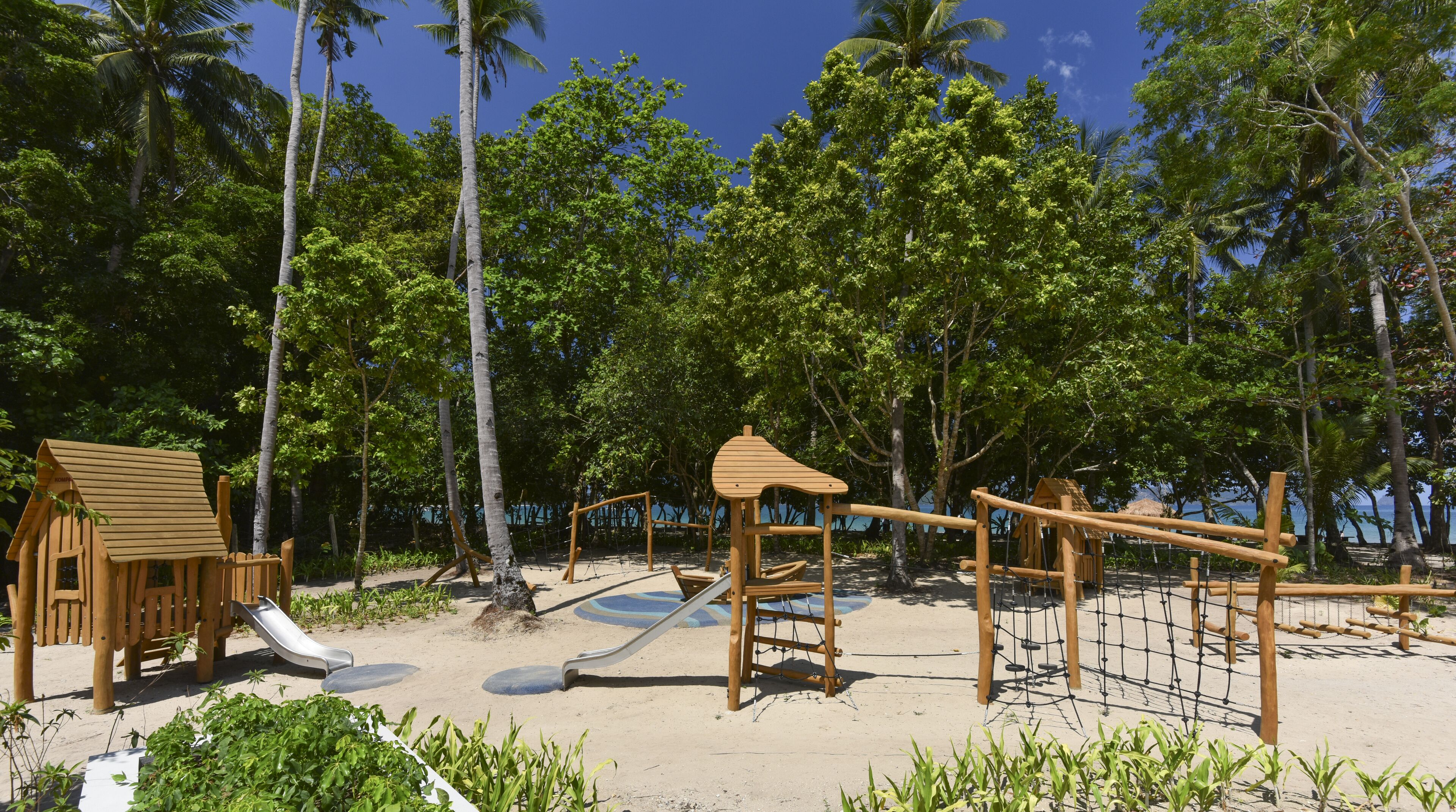 children’s play area – outdoor