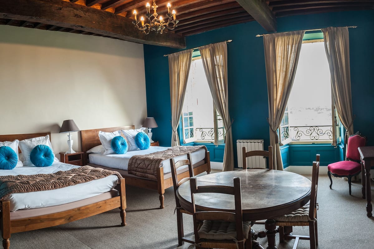 standard quadruple room | hypo-allergenic bedding, select comfort beds, individually decorated