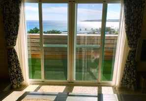 Deluxe Double Room A, Sea View | Balcony - Daban Six Guest House (Hengchun)