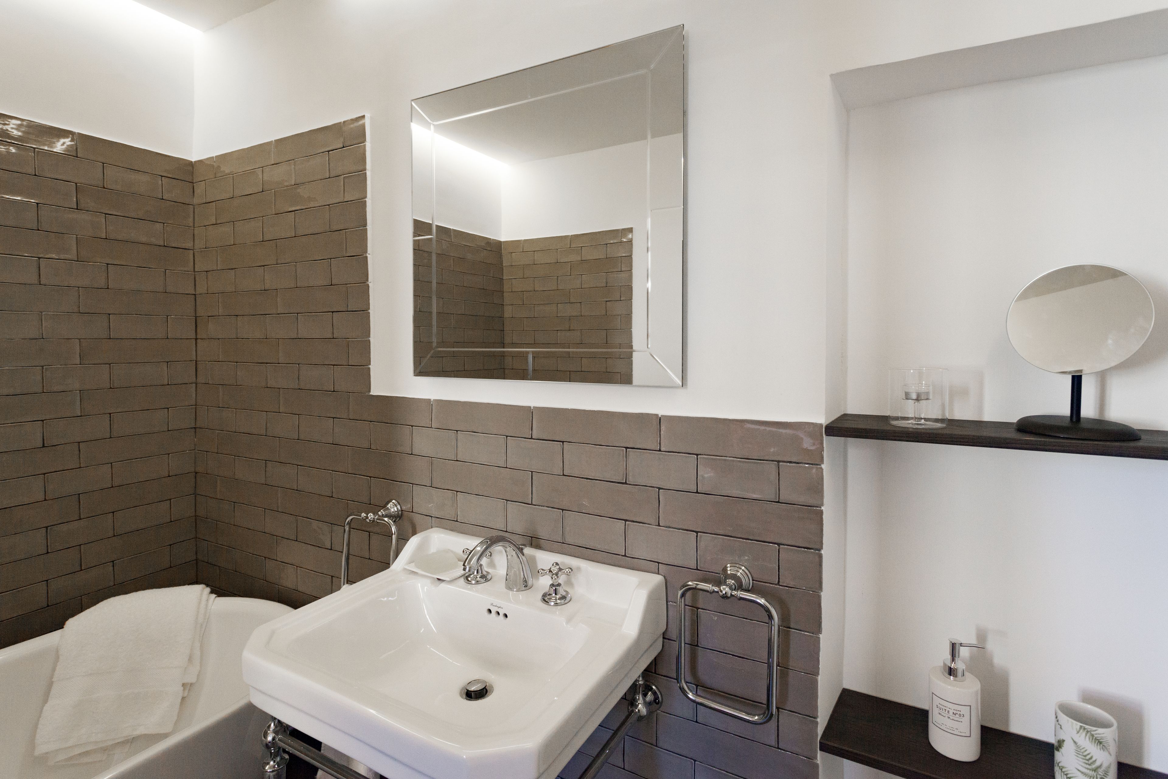 Foto - Maison Du Collectionneur