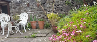 A stylish family house close to the centre of Hay-on-Wye