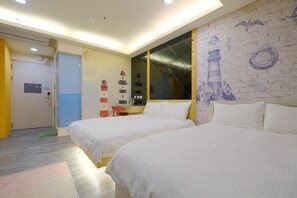Standard Quadruple Room | Blackout drapes, soundproofing, rollaway beds, free WiFi - 85 Asia Hotel (Kaohsiung)