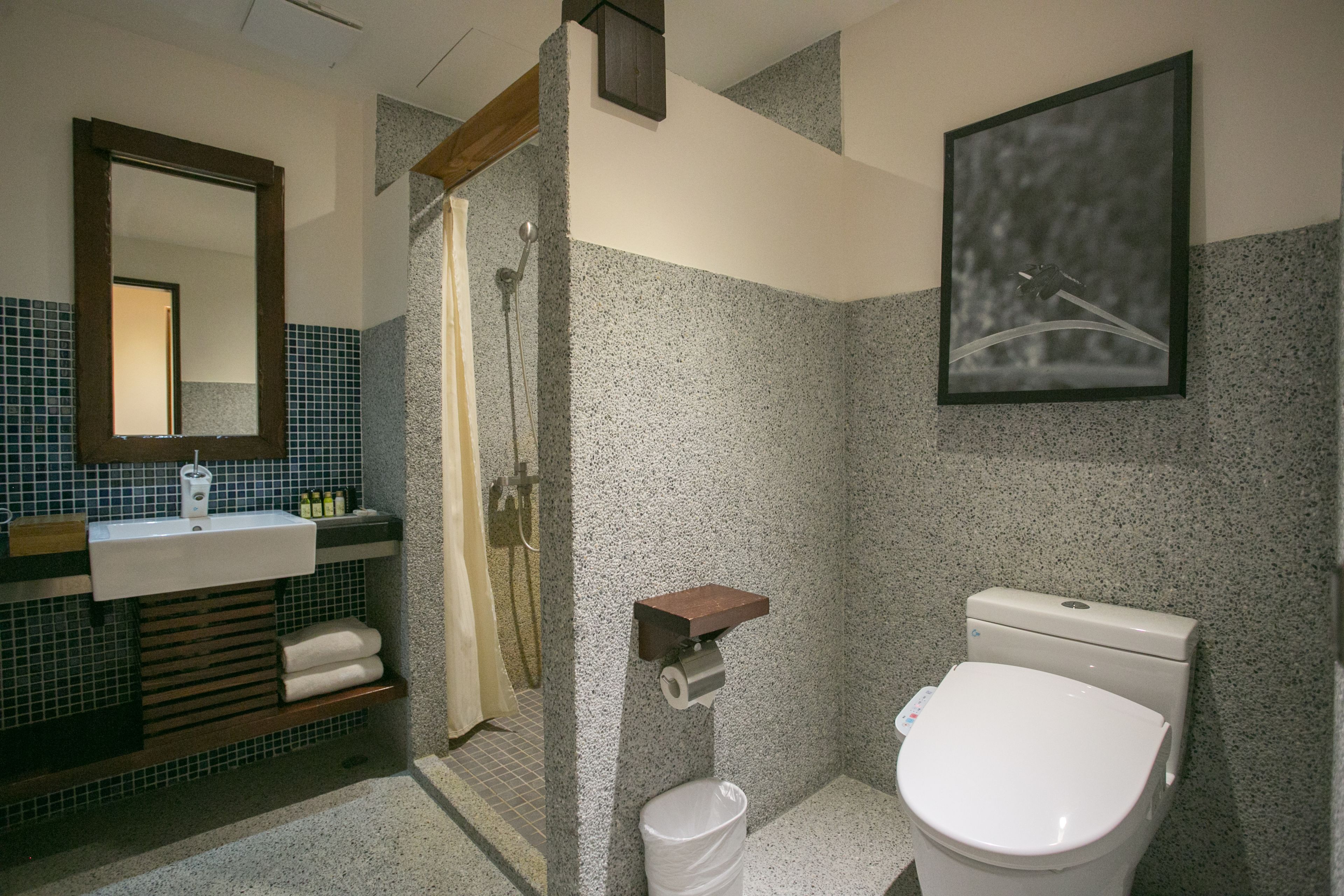 standard double room | bathroom | separate bathtub and shower, spring water bathtub, rainfall showerhead