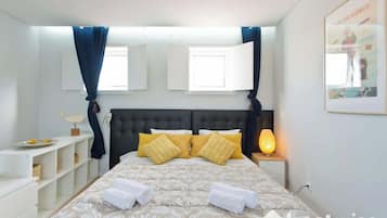 1 bedroom, iron/ironing board, travel crib, WiFi