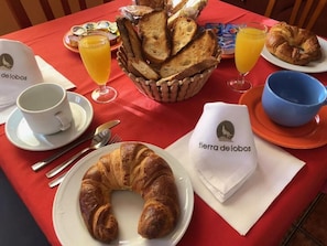 Local cuisine - Hotel Rural Tierra de Lobos (Puebla de Sanabria)