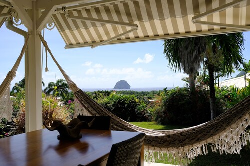 Luxury villa with sea view and Diamond swimming pool