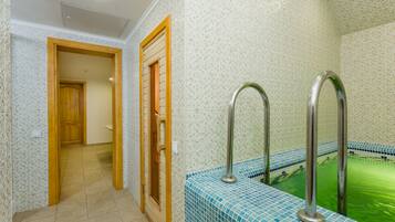 Casa superior, 1 dormitori | Piscina privada