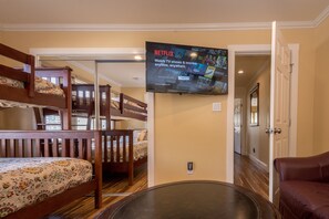 Luxury Apartment #4 - 3-5 people | 2 bedrooms, Egyptian cotton sheets, premium bedding, Select Comfort beds - Luxury Apartments - City Center (San Jose)