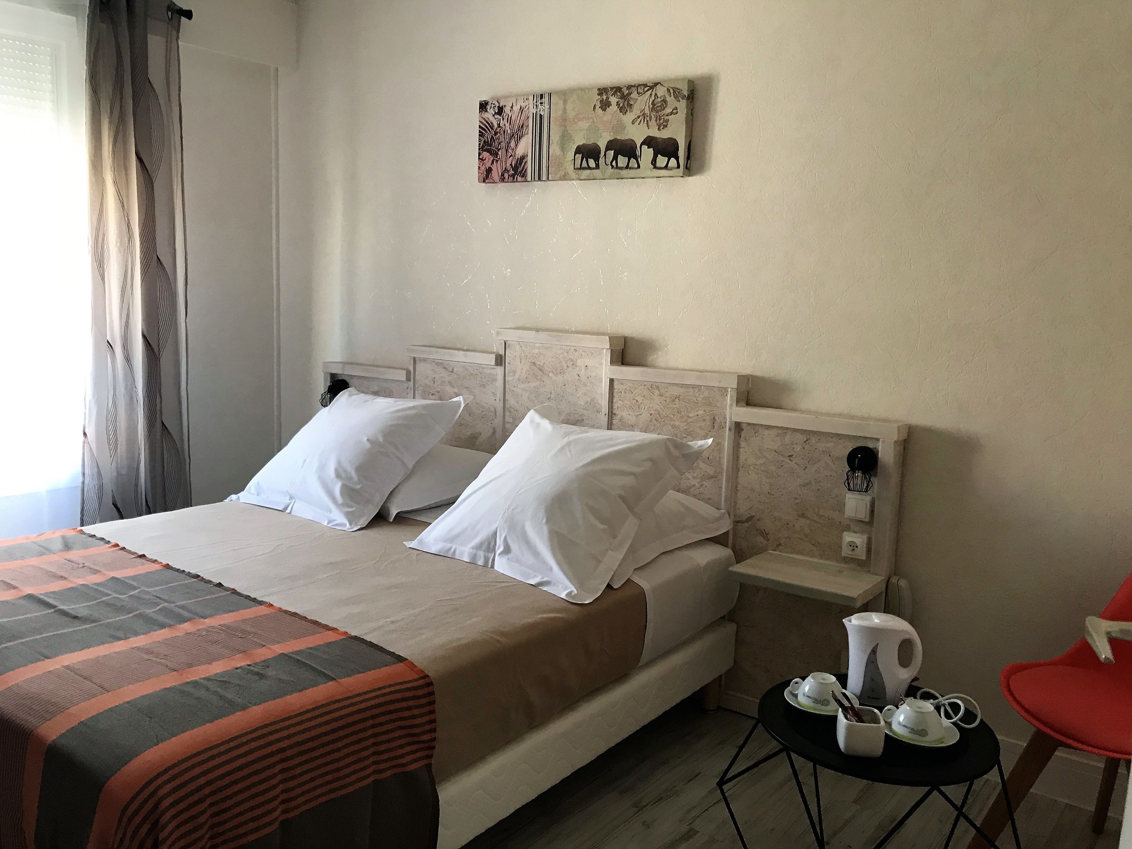 comfort room | individually decorated, desk, free wifi, bed sheets