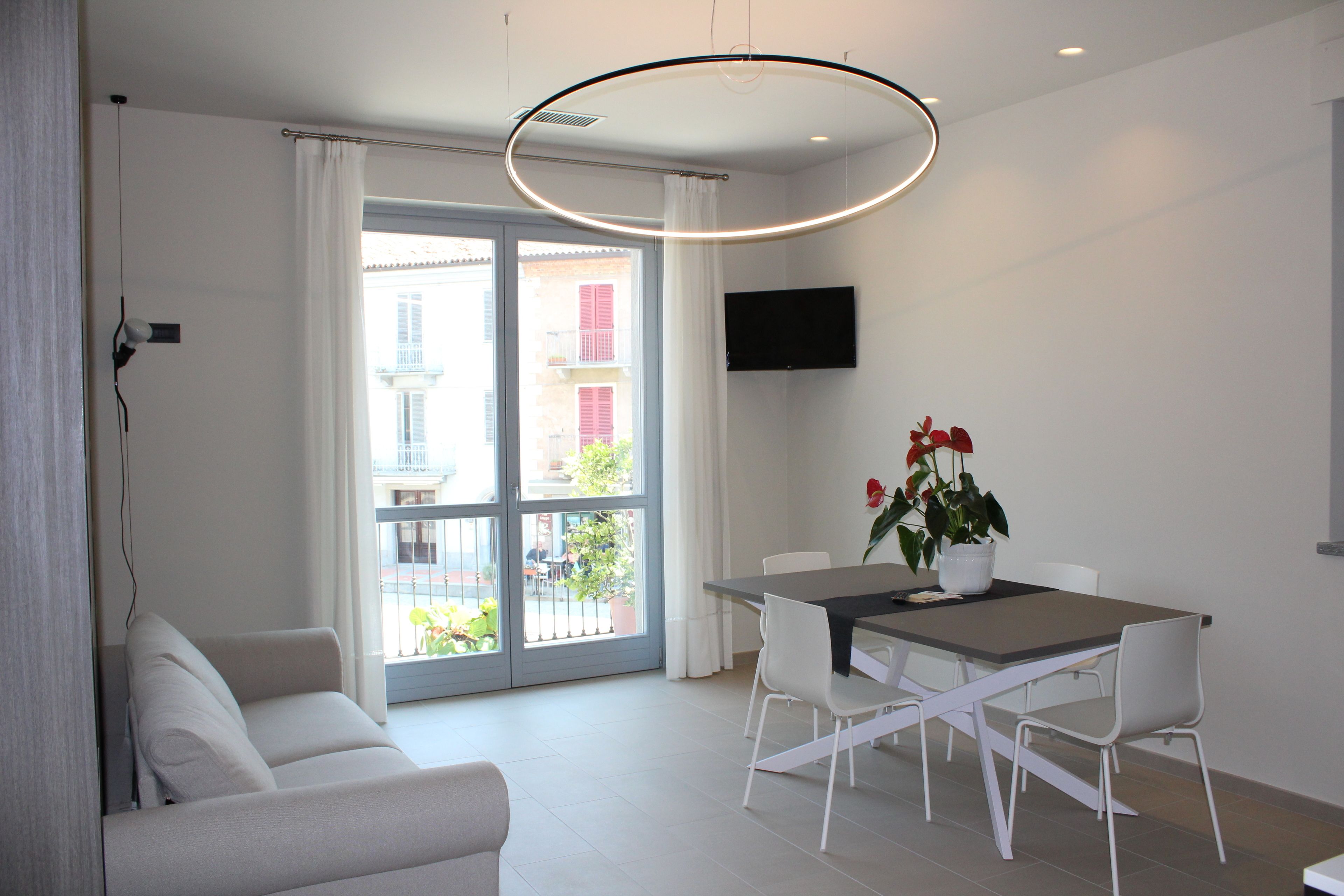 luxury studio suite, 1 bedroom | living area | flat-screen tv