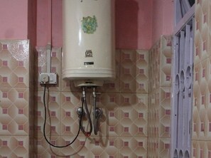 Ducha y artículos de higiene personal gratuitos