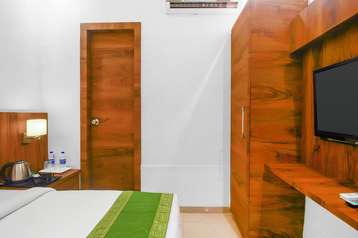 Basic Room | Rollaway beds (surcharge), WiFi (free)