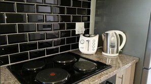 Apartment, 2 Bedrooms | Private kitchen | Full-size fridge, microwave, oven, stovetop