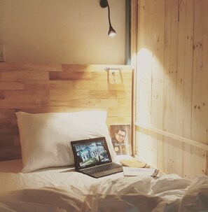 Single bed in Shared Dormitory, Mixed Dorm | Premium bedding, in-room safe, desk, iron/ironing board - KHA Hostel & Cafe (Ho Chi Minh City)