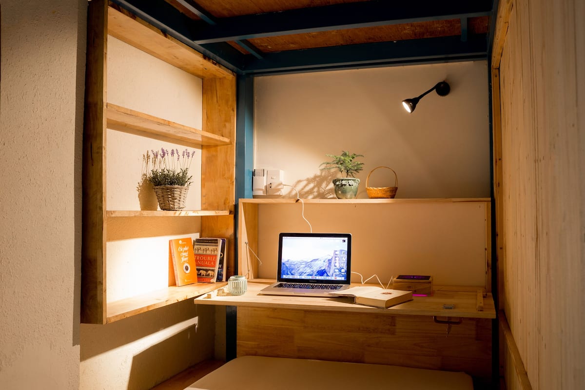 Single bed in Shared Dormitory, Mixed Dorm | Máy điều hòa
