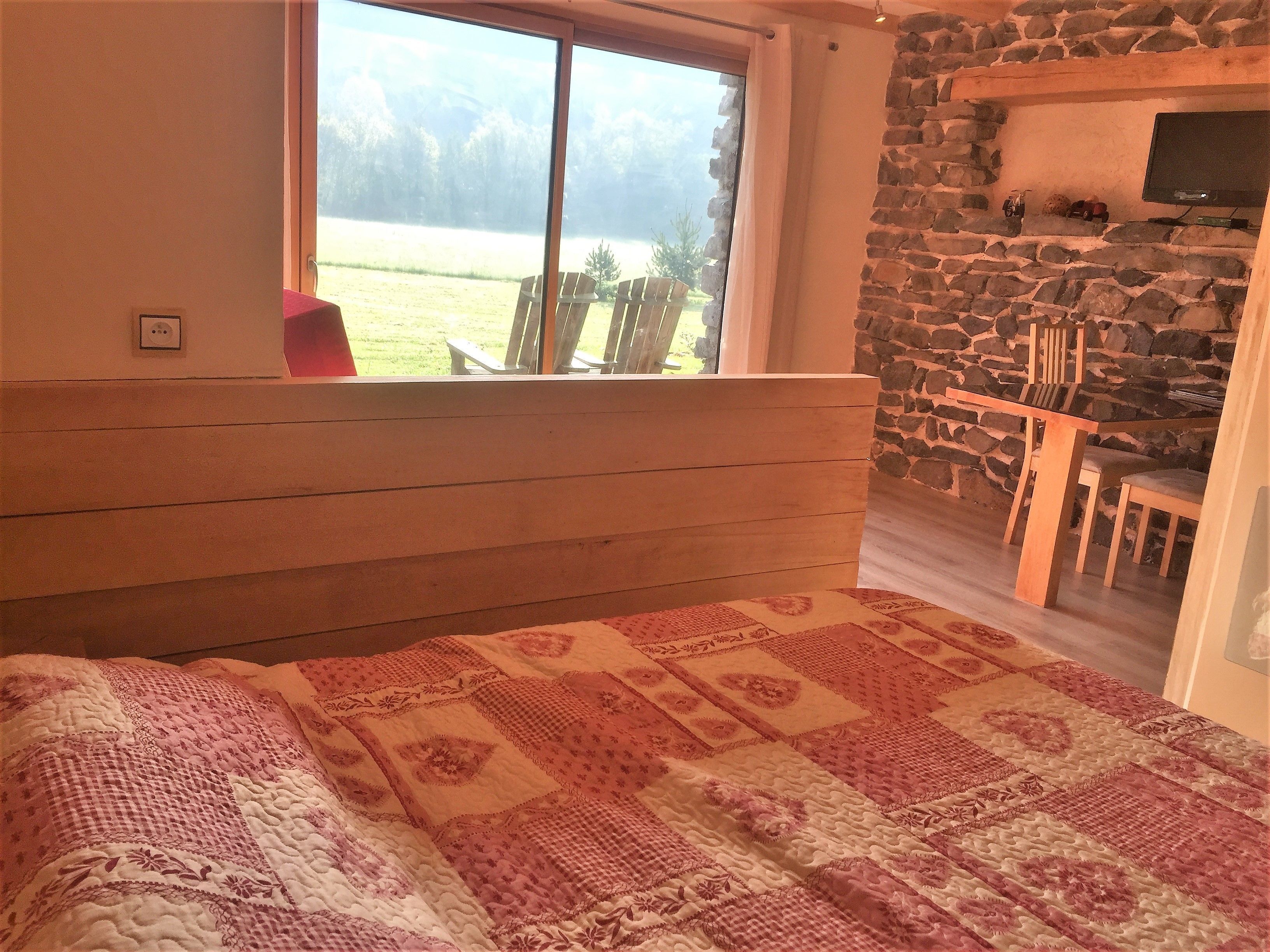 Family Room (Hibou) | Premium bedding, individually decorated, individually furnished, desk