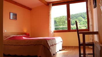 Seprai premium dan didekorasi berbeda-beda